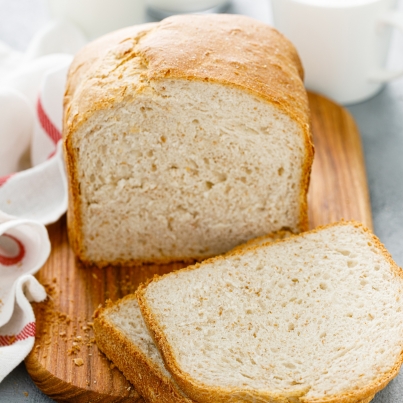 homemade-white-wholegrain-bread-sliced-on-wooden-b-A72U4J6_edited.jpg